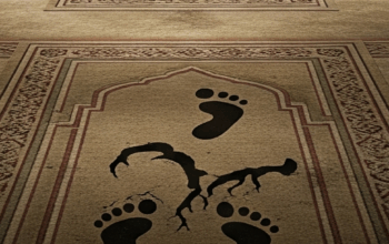 Kenapa Ada Jejak Kaki Tiga di Masjid Tua Ini? Warga Tak Berani Masuk Lagi