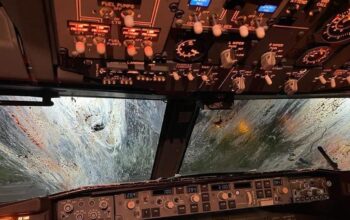 Penumpang Geger! Pria Ini Mengaku Terbang Saat Langit Berubah Mengerikan